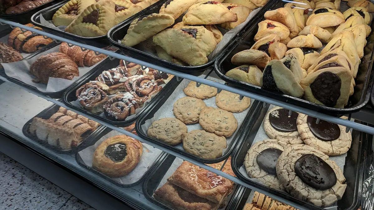 Bumblebee Bakery – bakery in Pont-rhyd-y-fen, Port Talbot